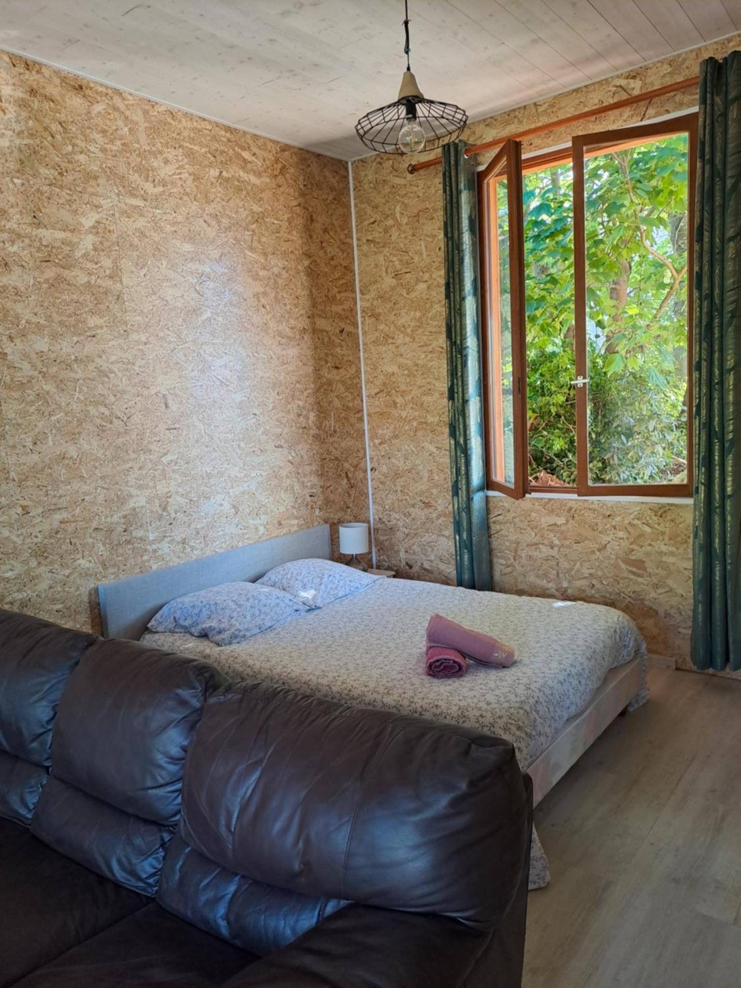 Aparthotel Kilometre 99 Pont-Sur-Yonne Zewnętrze zdjęcie